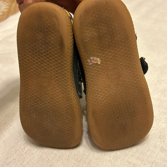 Livie & Luca toddler boys size 12 shoes - Picture 4 of 7